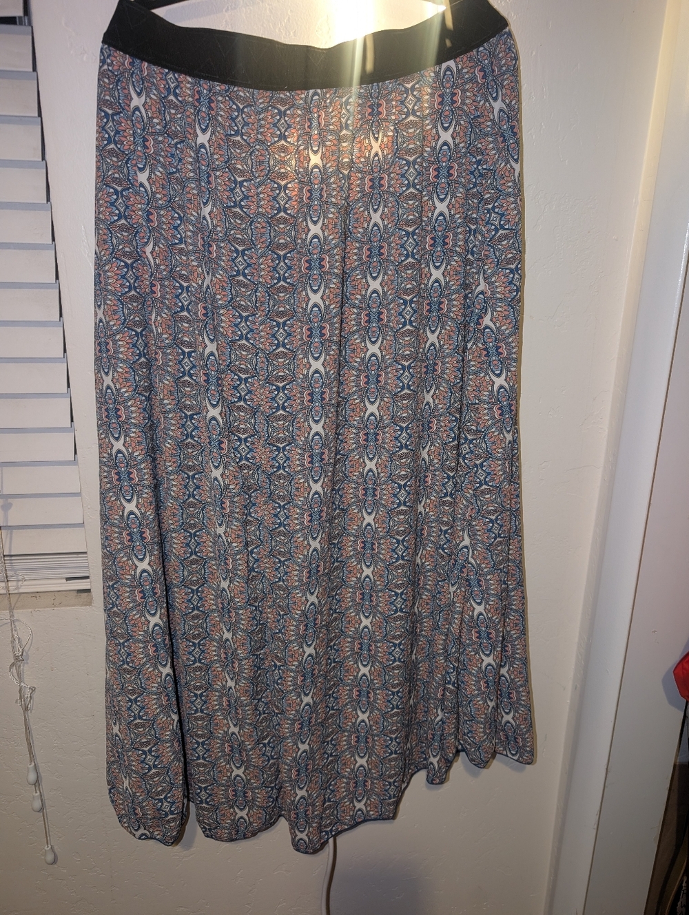 LulaRoe Lucy Skirt- XL